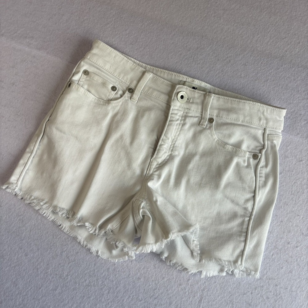 Vineyard Vines Shorts Womens 26 White Raw Fray Hem Mid Rise Coastal Preppy logo